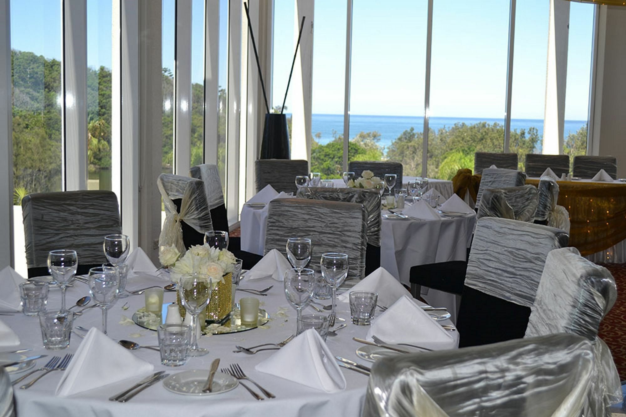 Absolute Beachfront Opal Cove Resort Korora Eksteriør bilde